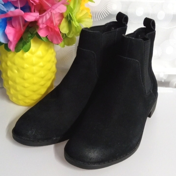 BOC GENUINE LEATHER DISTRESSED SUEDE PULL-ON ANKLE BOOTS SIZE 7 NWT - Picture 1 of 6